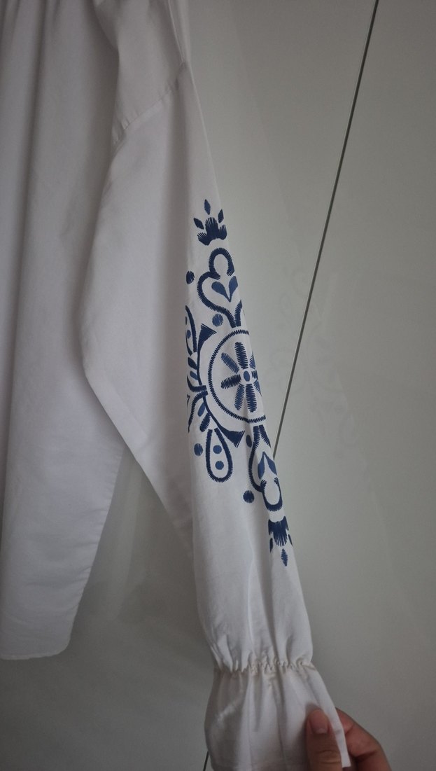 Nakışlı Uzun Kollu Beyaz Kadın Bluz - Görsel 2