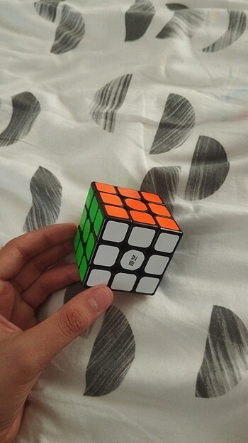 Beden QY SpeedCube Zeka Küpü