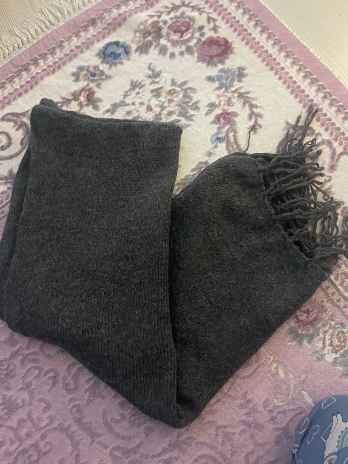 Gri Örgü Kadın Atkı - Görsel 2