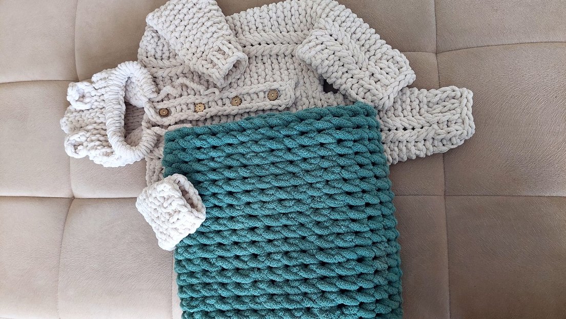 Puffy Örgü Çocuk Battaniyesi ve tulumu - Görsel 2