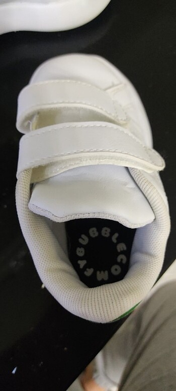 24 Beden beyaz Renk Adidas comfy bubble çocuk spor ayakkabı