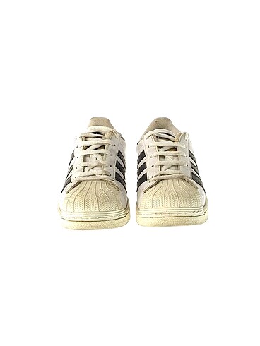 36 Beden Adidas Spor Ayakkabı %70 İndirimli.