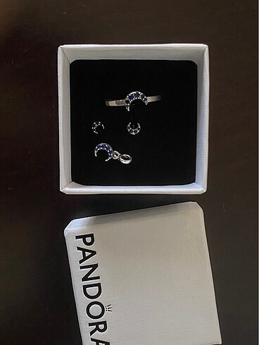 Pandora Moon Set