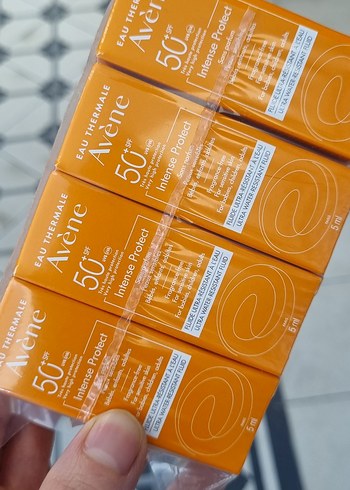 Avène Intense Protect SPF 50+ Güneş Koruyucu 5 ml - Görsel 2
