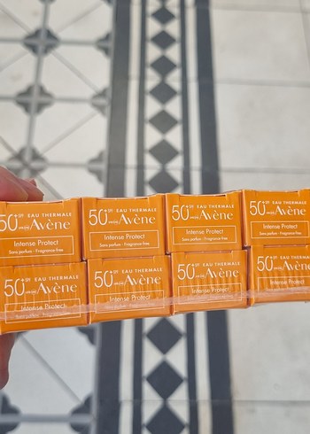 Avène Intense Protect SPF 50+ Güneş Koruyucu 5 ml - Görsel 3