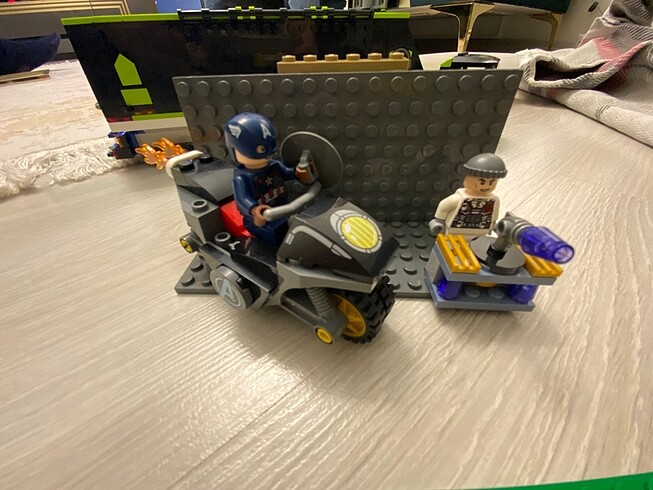 Lego marvel set