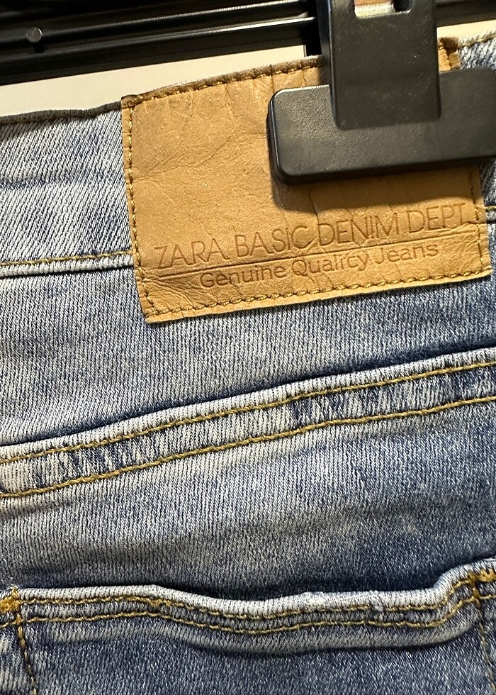 Paça detaylı Zara marka jean - Görsel 4