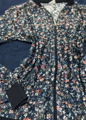 Çiçek Desenli Fermuarlı Kadın Ceket - Görsel 2