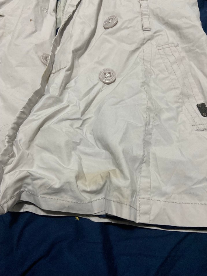 Düğmeli Beyaz Midi Kadın Trençkot - Görsel 2