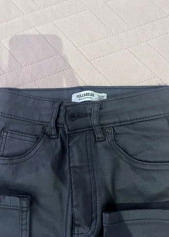 Pull and Bear Deri Siyah Kadın Normal Boy Pantolon