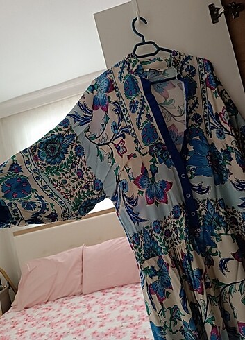 Desenli viskon elbise - Görsel 2