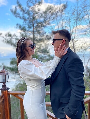 Diğer Gece ve nikah elbisesi