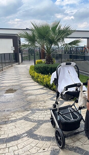 Yoyko bebek arabası