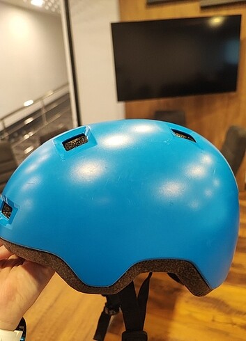 Beden Decathlon marka Mavi bisiklet/paten kaskı 