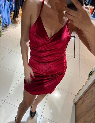 Diğer Kırmızı kadife elbise