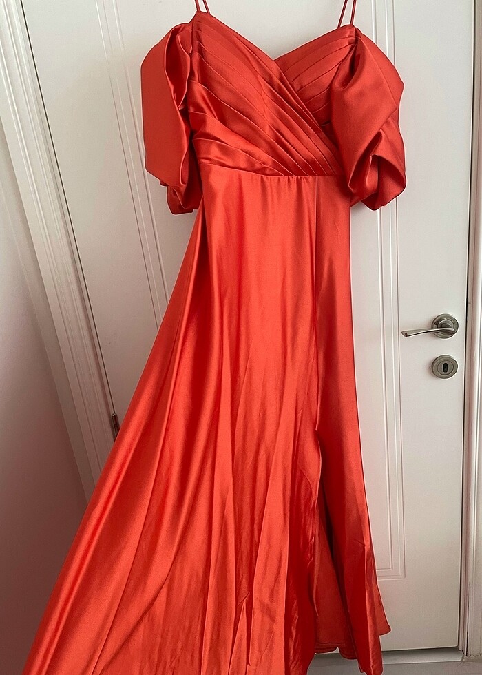 Balon kol turuncu saten abiye - Görsel 2