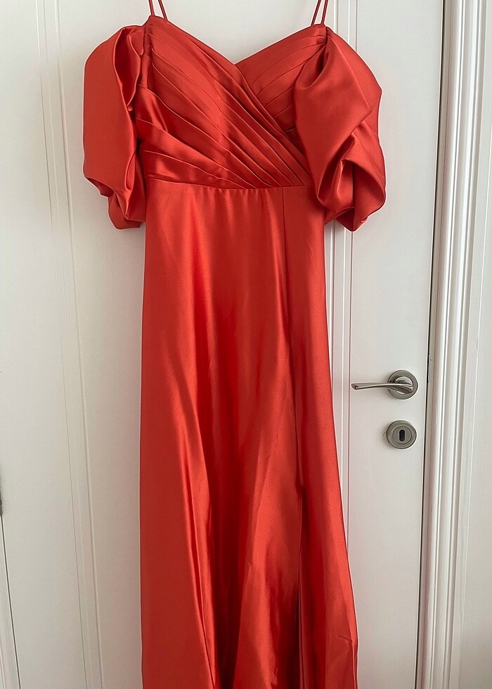 Balon kol turuncu saten abiye - Görsel 5