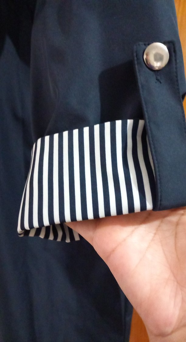 Kadın Lacivert Uzun Yağmurluk - Görsel 3