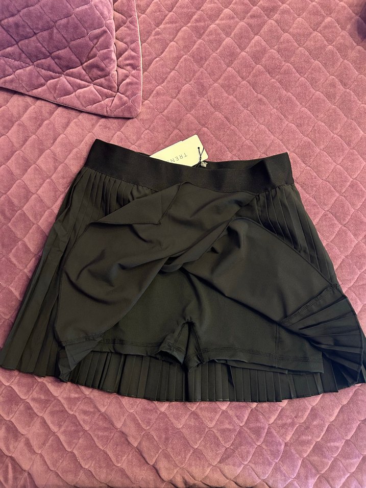 Siyah Pilili Mini Spor Etek - Görsel 5