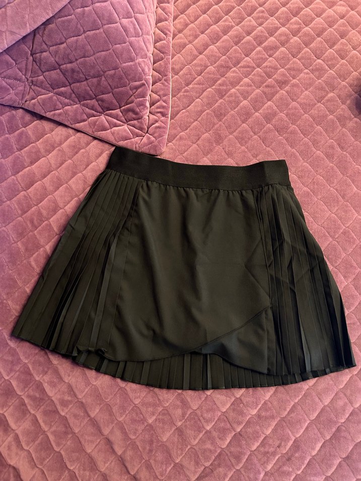 Siyah Pilili Mini Spor Etek - Görsel 3