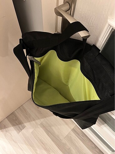 Beden Adidas Çanta