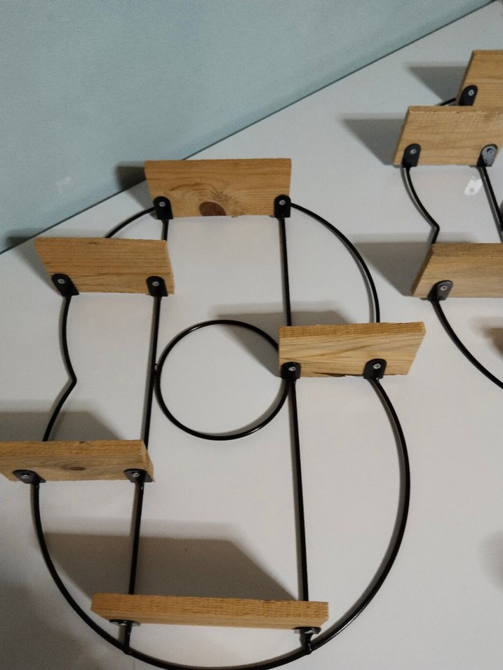 Ahşap Raflı Metal Duvar Dekoru - Görsel 2