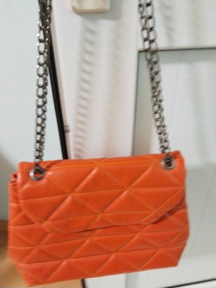 Zincir Detaylı Turuncu Deri Kadın Çanta - Görsel 2