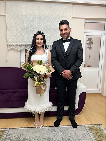 m Beden beyaz Renk Alt kısmı otrişli abiye elbise