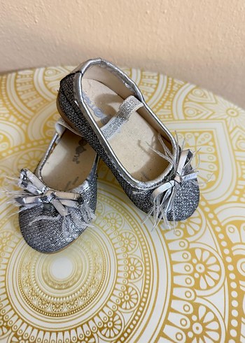 Kız Çocuk Gri Yılan Desenli Tokalı Babet - Görsel 2