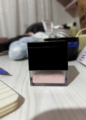 Huda Beauty Baby Bake cherry blossom cake - Görsel 6