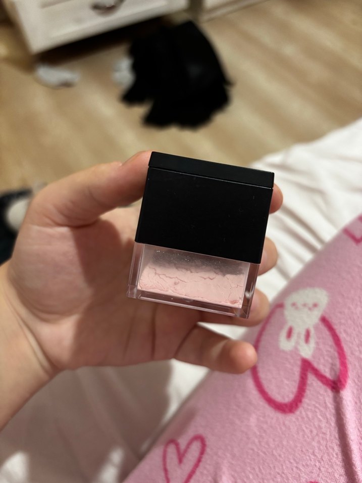 Huda Beauty Baby Bake cherry blossom cake - Görsel 5