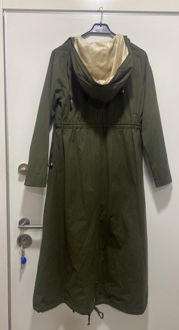 Kadın Haki Uzun Düğmeli Yağmurluk - Görsel 3