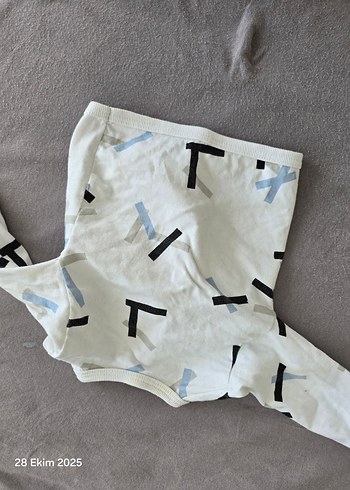 Uzun Kollu Beyaz Bebek Hastane Kıyafeti - Görsel 4