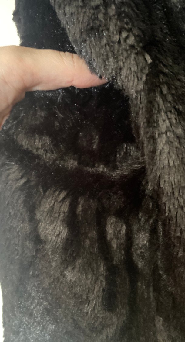 Siyah Yılan Desenli Kürklü Kadın Yelek - Görsel 5