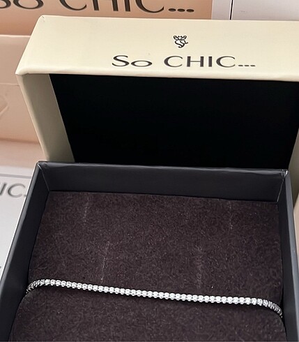So Chic Bileklik