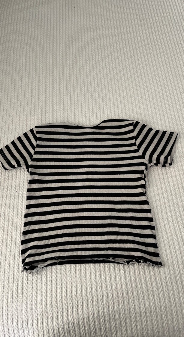 Gri Çizgili Kısa Kollu  Tişört - Görsel 2