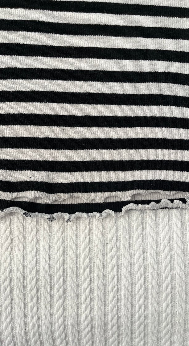 Gri Çizgili Kısa Kollu  Tişört - Görsel 3