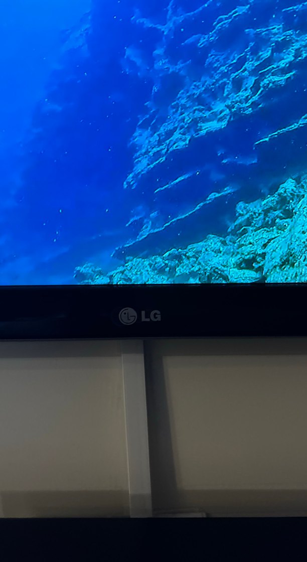 Siyah LG televizyon - Görsel 2