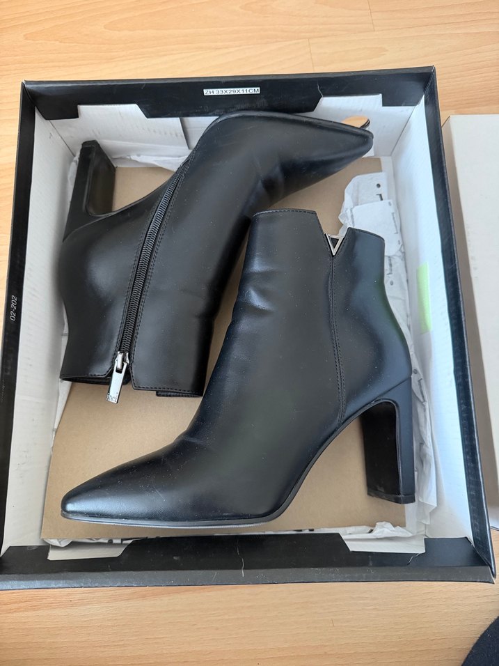 İnci Topuklu Kadın Bot Siyah - Görsel 2