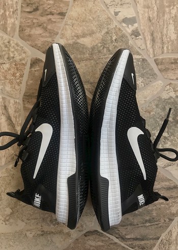 Nike Siyah Bağcıklı Kadın Spor Ayakkabı - Görsel 4