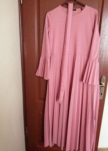 Pembe Pilili Uzun Elbise - Görsel 2