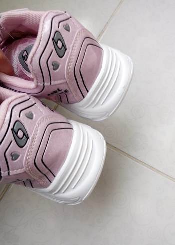 Kız Çocuk Pembe Baskılı Spor Ayakkabı - Görsel 5