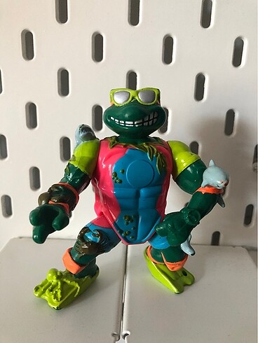 Playmates TMNT Mike the Sewer Surfer Figür