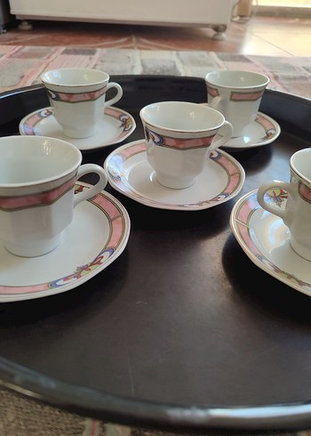 Pastel Desenli Beyaz Porselen Fincan Takımı - Görsel 4