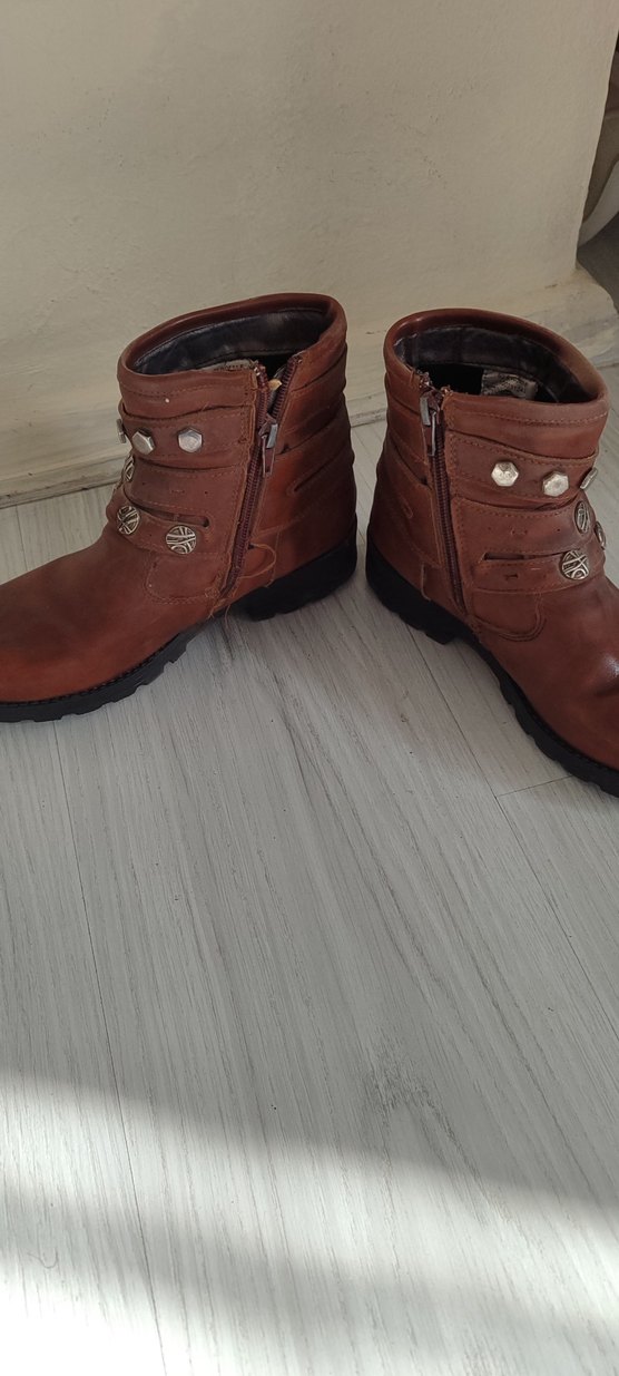 Kahverengi Deri Tokalı Biker Kadın Bot - Görsel 3