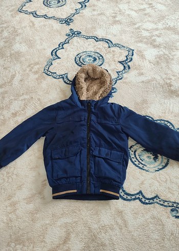 Erkek Çocuk Mavi Kapüşonlu Kürklü Mont - Görsel 3