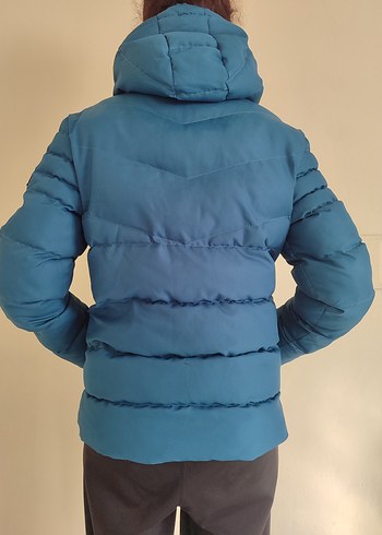 Mavi Kapüşonlu Kadın Kışlık Mont - Görsel 3