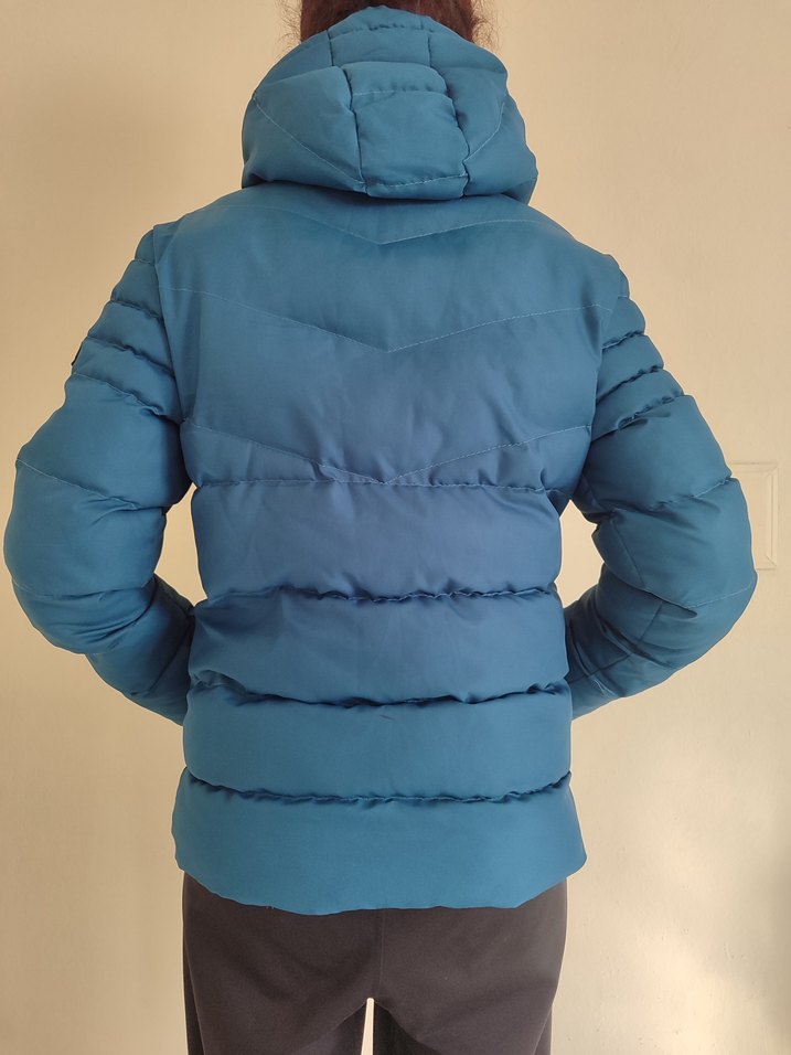 Mavi Kapüşonlu Kadın Kışlık Mont - Görsel 3