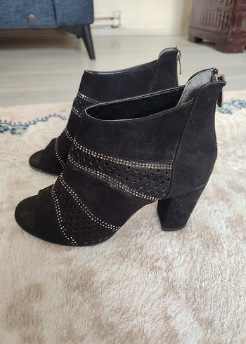 Siyah Yılan Desenli Payetli Stiletto Topuklu Ayakkabı - Görsel 3