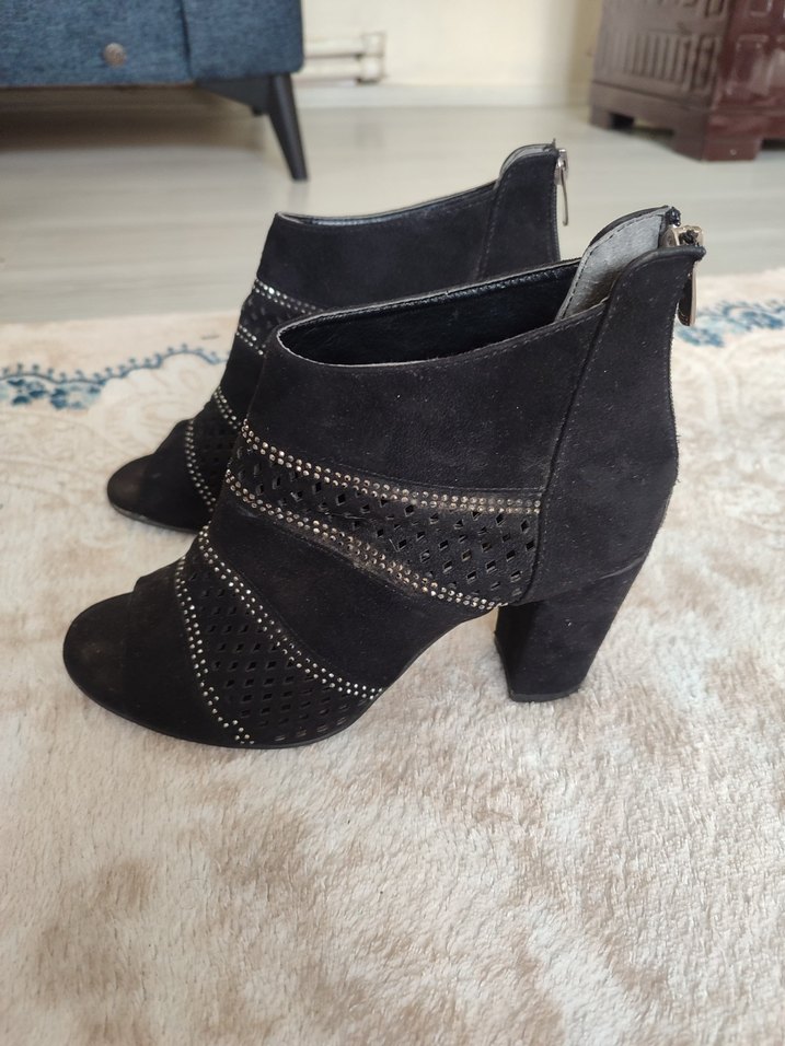 Siyah Yılan Desenli Payetli Stiletto Topuklu Ayakkabı - Görsel 3